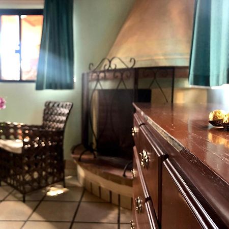 Casa Del Sol Inn アヒヒク エクステリア 写真