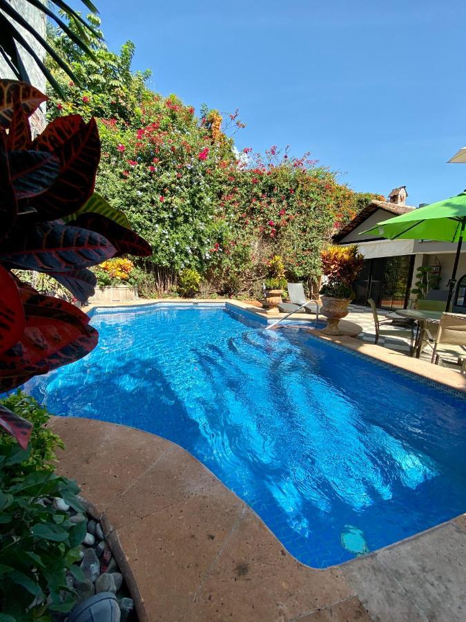 Casa Del Sol Inn アヒヒク エクステリア 写真