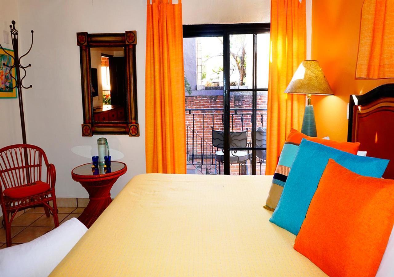 Casa Del Sol Inn アヒヒク エクステリア 写真