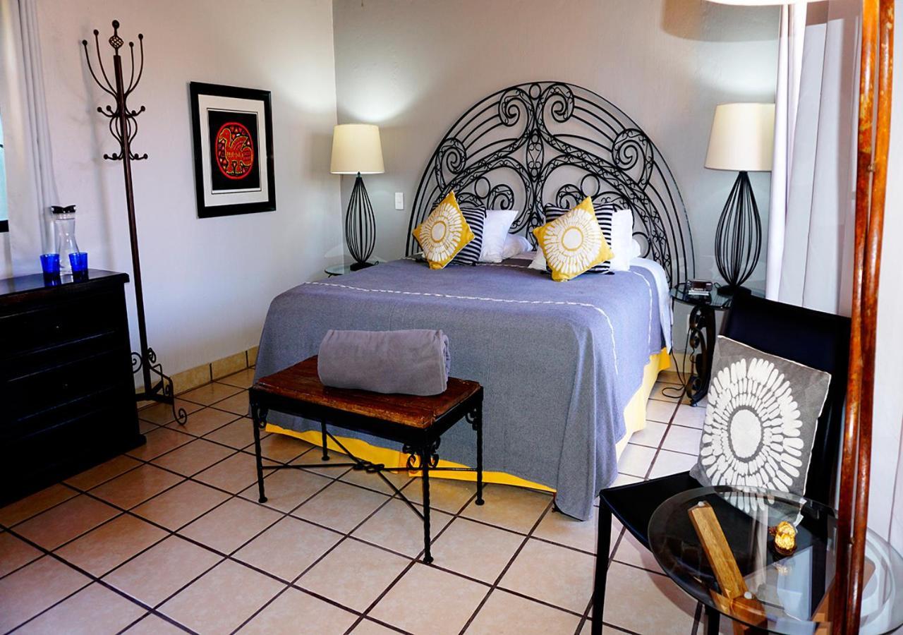 Casa Del Sol Inn アヒヒク エクステリア 写真