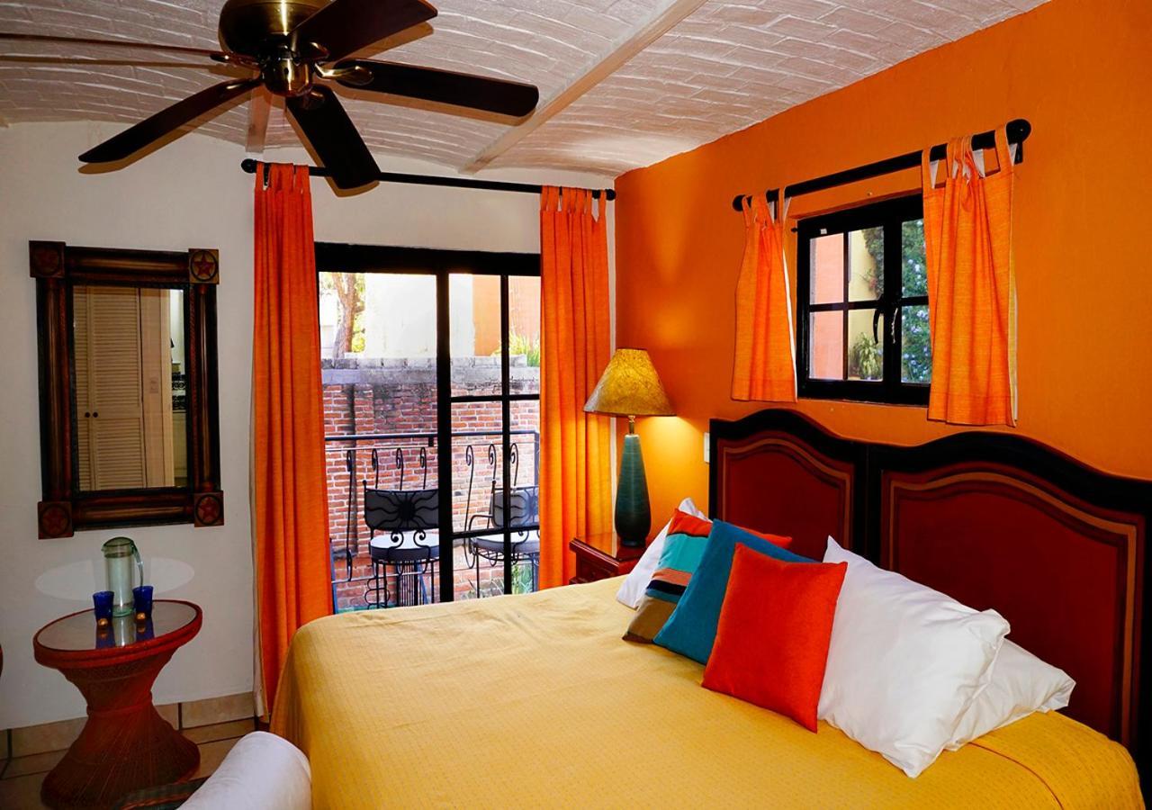 Casa Del Sol Inn アヒヒク エクステリア 写真