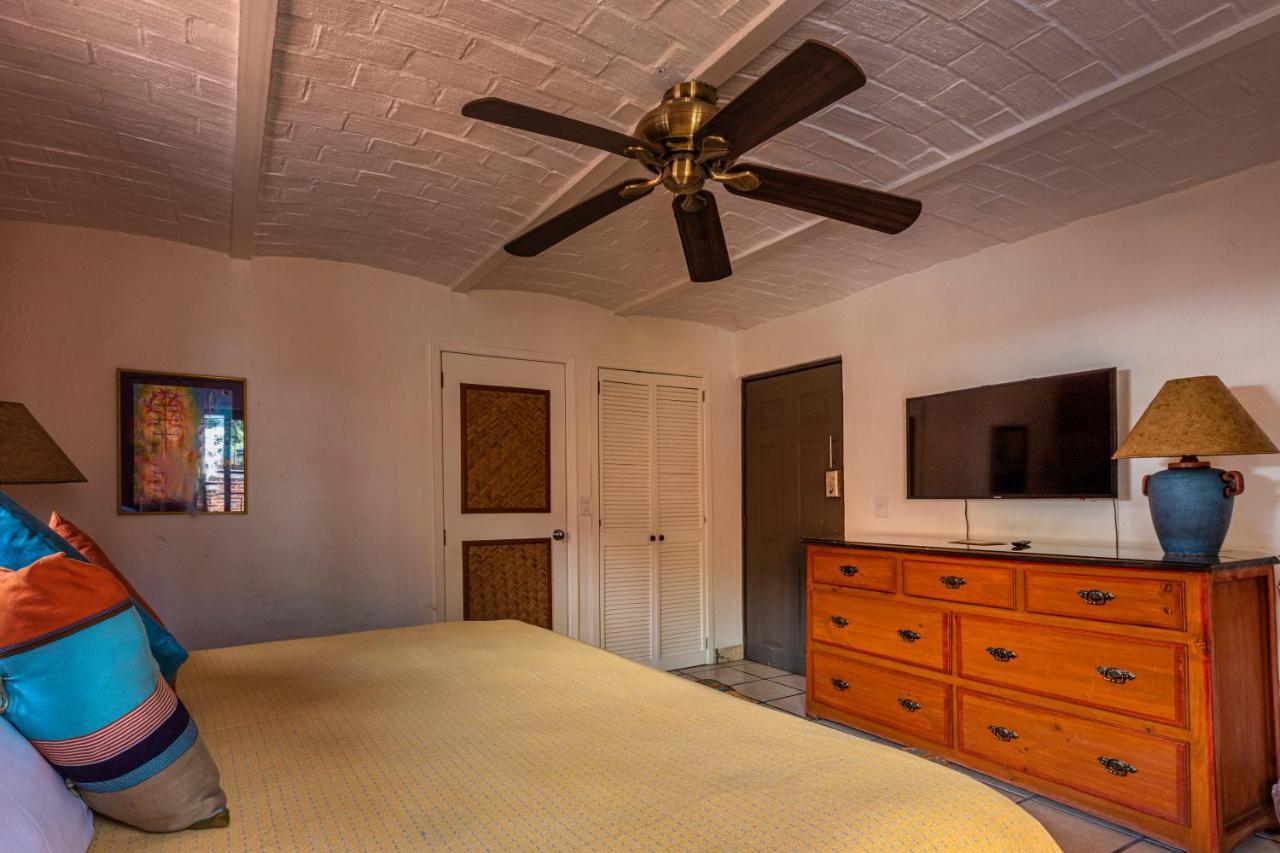 Casa Del Sol Inn アヒヒク エクステリア 写真