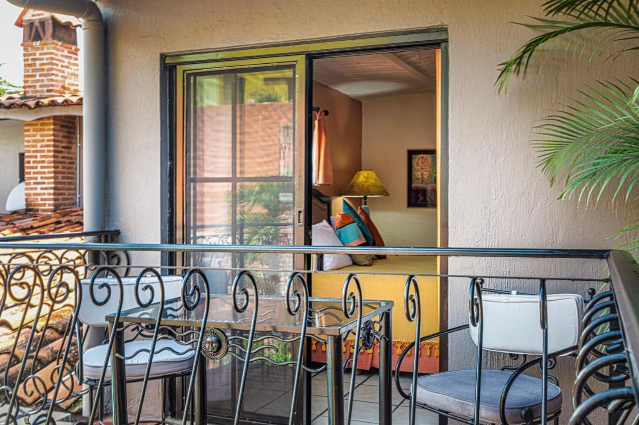 Casa Del Sol Inn アヒヒク エクステリア 写真