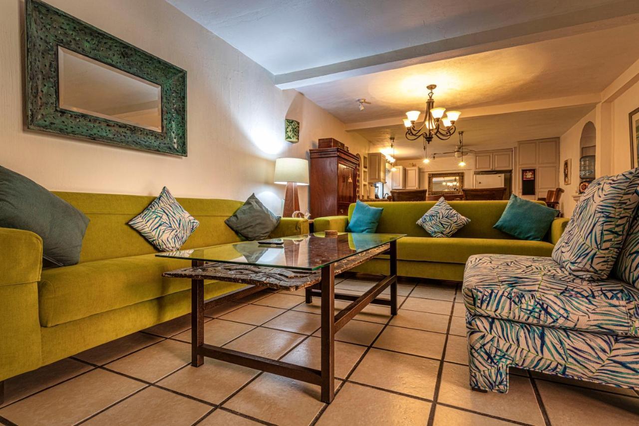 Casa Del Sol Inn アヒヒク エクステリア 写真