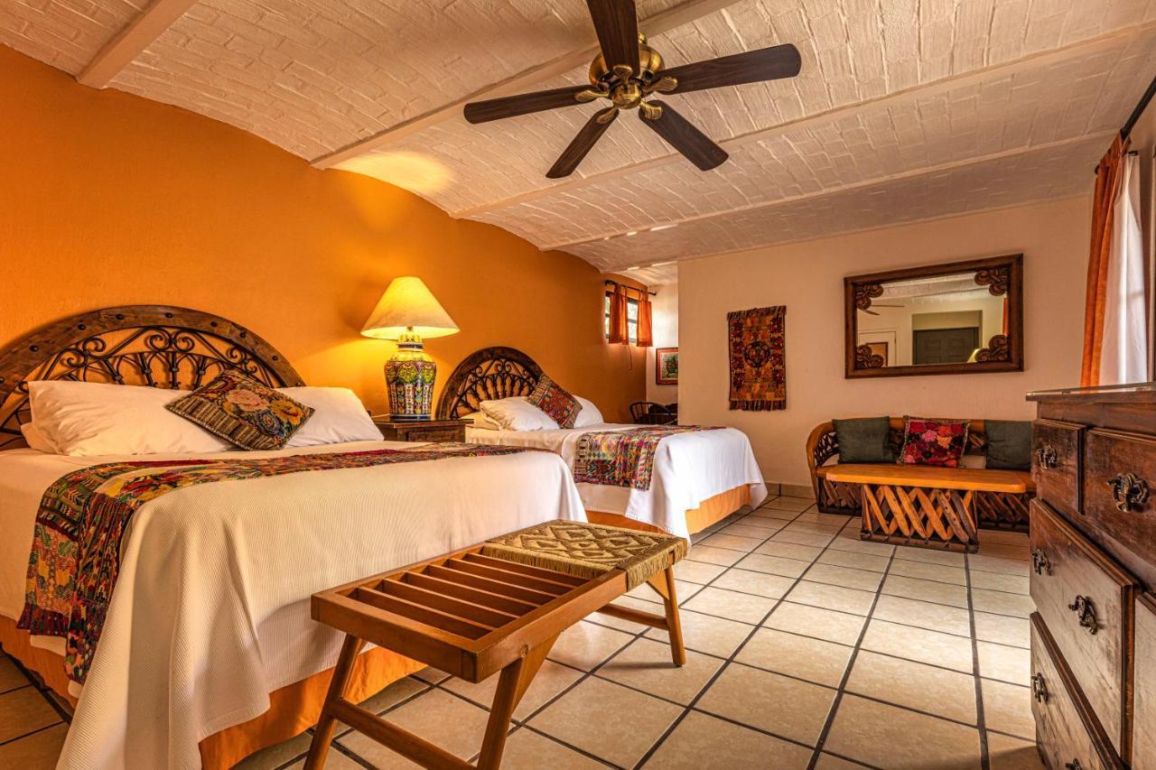 Casa Del Sol Inn アヒヒク エクステリア 写真