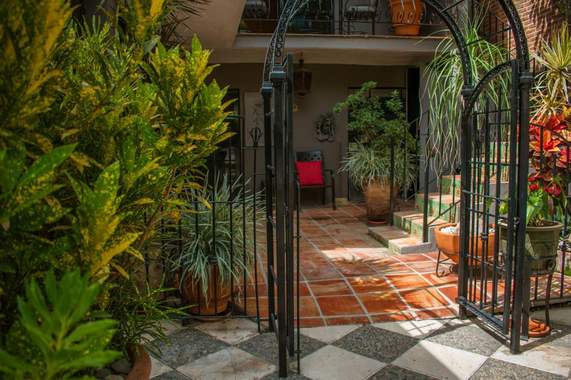 Casa Del Sol Inn アヒヒク エクステリア 写真